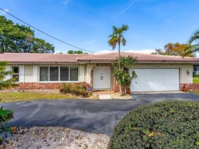 7541 SW 9th St, Plantation FL 33317