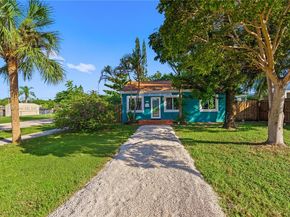 2447 Wilson St, Hollywood FL 33020