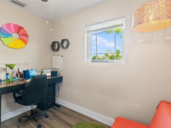 2447 Wilson St, Hollywood FL 33020
