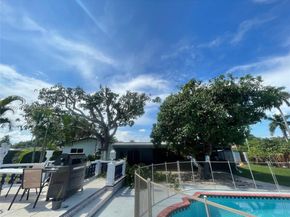 1015 S 14th Ave, Hollywood FL 33020