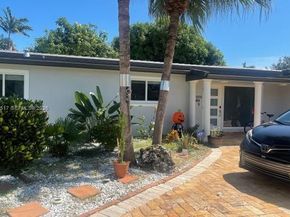 1015 S 14th Ave, Hollywood FL 33020