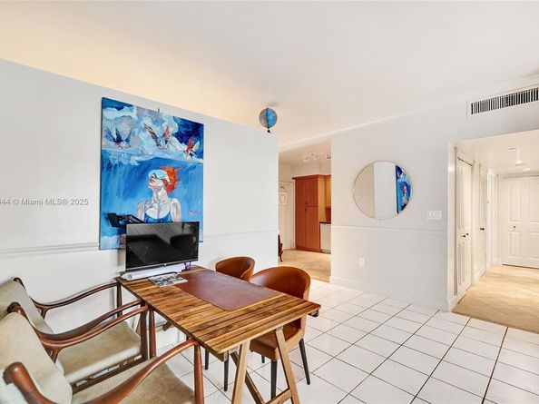 1701 S Ocean Dr 105, Hollywood FL 33019