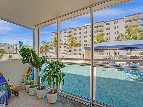 1701 S Ocean Dr 105, Hollywood FL 33019