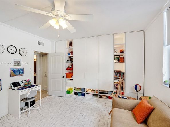 1701 S Ocean Dr 105, Hollywood FL 33019