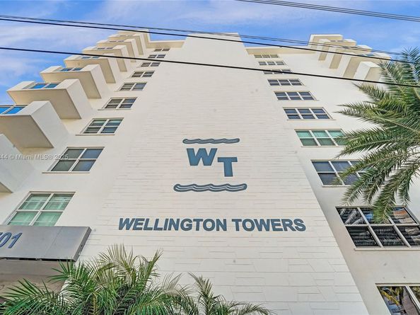 1701 S Ocean Dr 105, Hollywood FL 33019