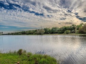 2893 Oakbrook Dr, Weston FL 33332