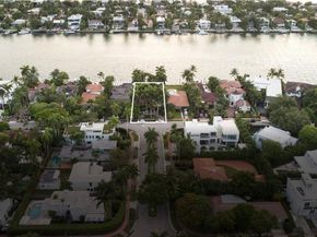 330 W Rivo Alto Dr, Miami Beach FL 33139