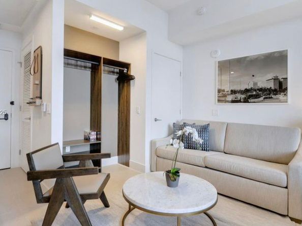 159 NE 6th St 4910, Miami FL 33132