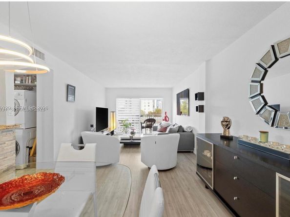 2530 SW 3rd Ave 305, Miami FL 33129