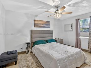 1250 SW 113th Ter 201, Pembroke Pines FL 33025