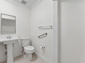 14747 SW 82nd St, Miami FL 33193