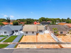14747 SW 82nd St, Miami FL 33193