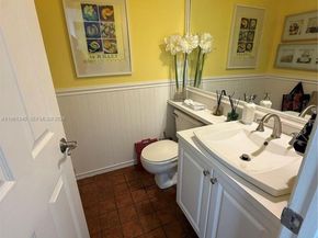 232 Waterside Dr, Hypoluxo FL 33462