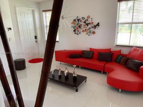 7586 NW 113th Path, Doral FL 33178