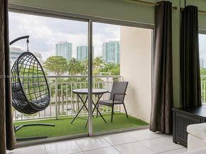 400 Kings Point Dr 327, Sunny Isles Beach FL 33160