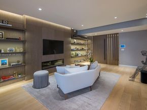 Undisclosed Address #A11814787, Miami Beach FL 33109