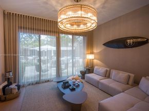 Undisclosed Address #A11814787, Miami Beach FL 33109
