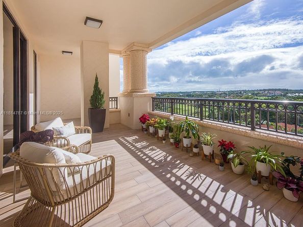 Undisclosed Address #A11814787, Miami Beach FL 33109
