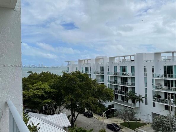 700 NE 63rd St D606, Miami FL 33138