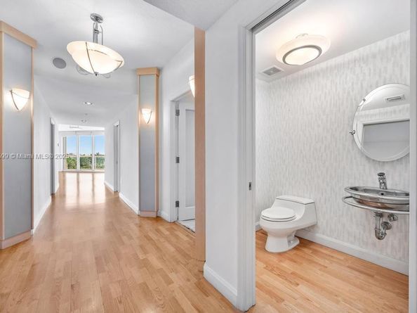 6051 N Ocean Dr 502, Hollywood FL 33019