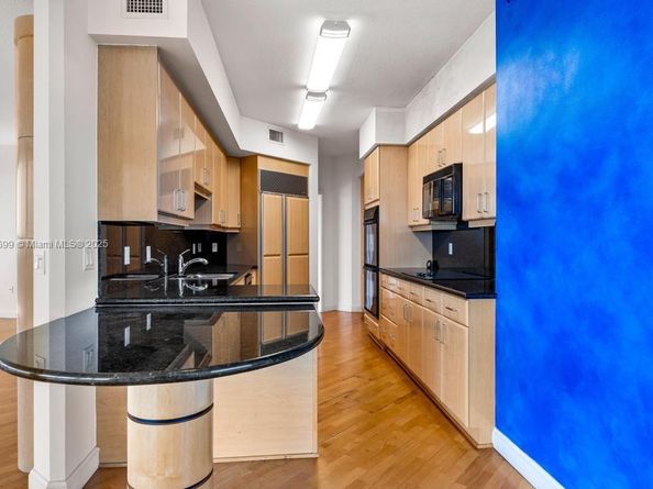 6051 N Ocean Dr 502, Hollywood FL 33019