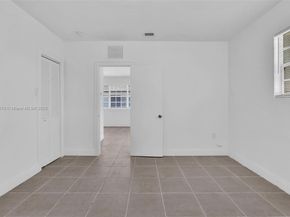 750 84th St, Miami Beach FL 33141