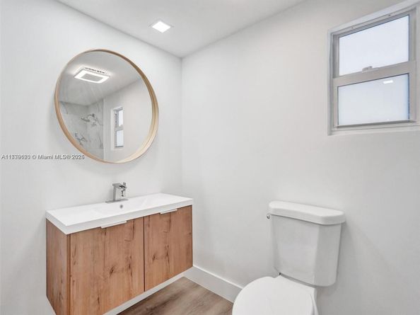 1609 NW 7th Ter, Fort Lauderdale FL 33311