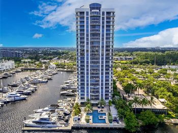 17301 Biscayne Blvd