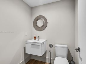 17301 Biscayne Blvd 501, North Miami Beach FL 33160