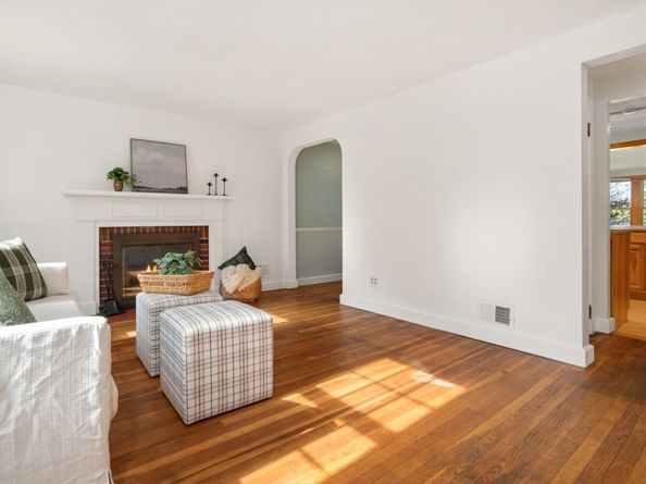 57 Wescroft Road, Reading MA 01867