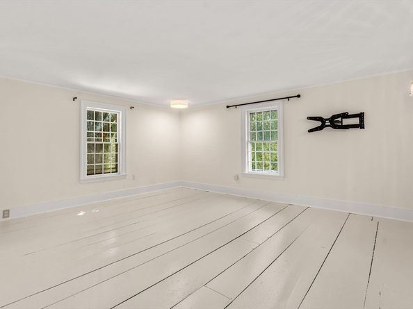 1011 Edmands Rd, Framingham MA 01701