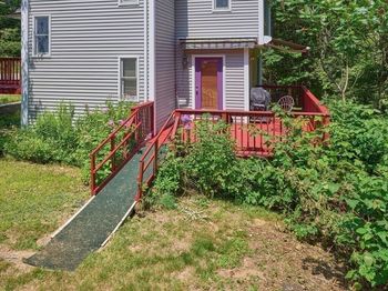 189 Maple Avenue