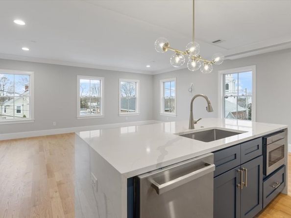 30 Dighton 3, Boston MA 02135