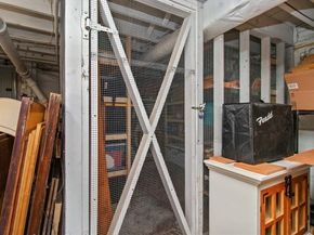 24 Gill Rd 4, Waltham MA 02453