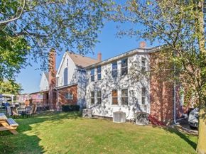 24 Gill Rd 4, Waltham MA 02453