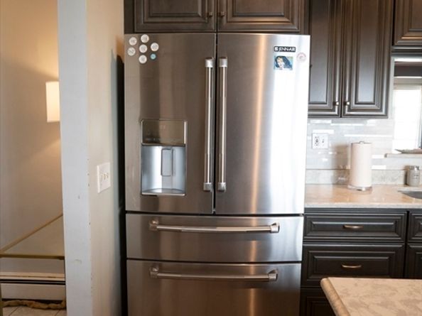 20 Lexington St, Lynn MA 01902