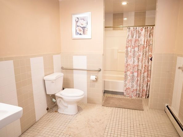 20 Lexington St, Lynn MA 01902