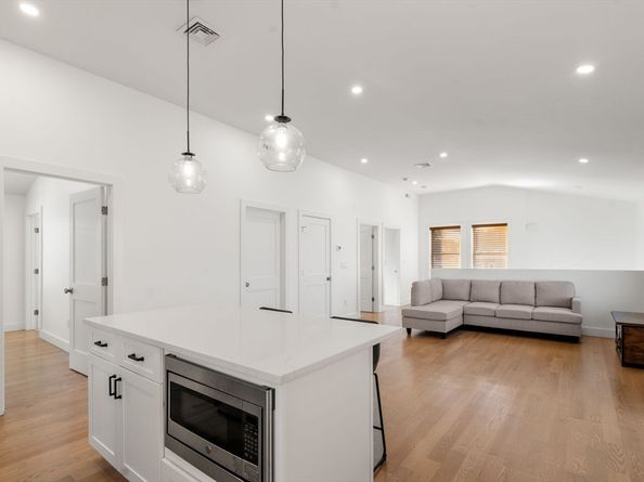 43-45 Welligton 3, Waltham MA 02451