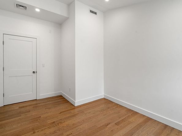 43-45 Welligton 3, Waltham MA 02451