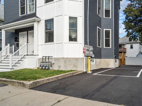 43-45 Welligton 3, Waltham MA 02451