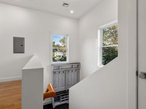 43-45 Welligton 3, Waltham MA 02451