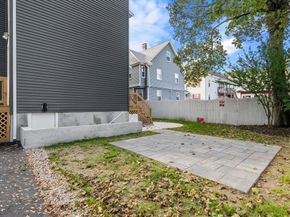 43-45 Welligton 3, Waltham MA 02451