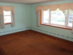 4 Thomas Hill Rd, Millbury MA 01527