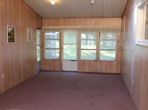 4 Thomas Hill Rd, Millbury MA 01527