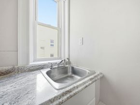 131 Park Dr 29, Boston MA 02215