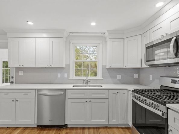 495 Johnson Street, North Andover MA 01845