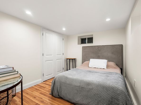 74 Fairview Ave, Peabody MA 01960