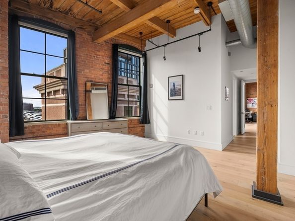 49 Melcher St 502, Boston MA 02210