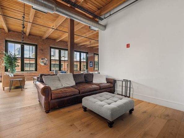 49 Melcher St 502, Boston MA 02210