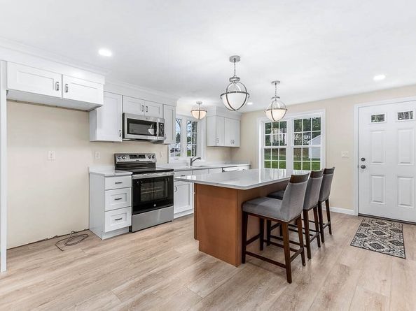 5 Bumble Bee Dr., Plymouth MA 02360